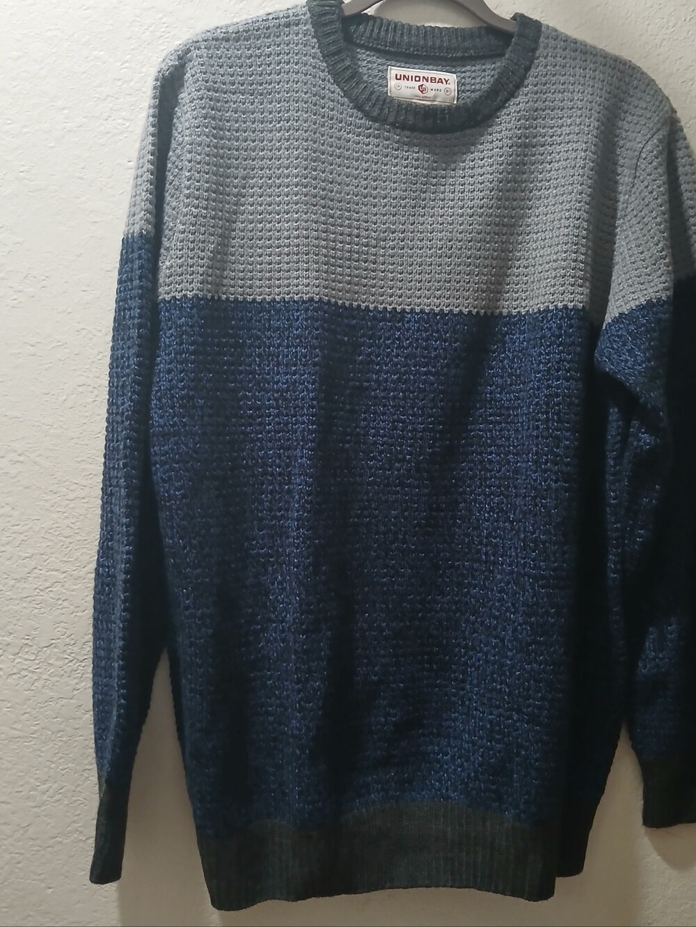 New UNIONBAY size Xl  Two-Tone Light Blue and Navy Crewneck Sweater